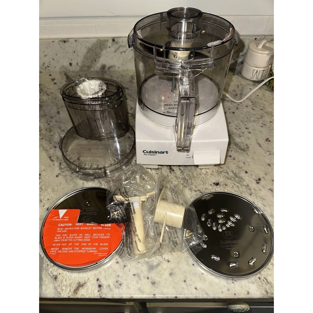 Cuisinart Pro Classic 7-Cup Food Processor Brand New No Box